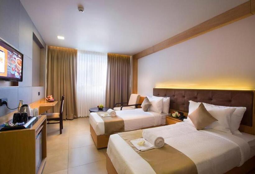 디럭스 룸, North Seven