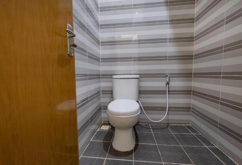 اتاق اکونومی یک تخته, Oyo Life 2216 Griya Jakasetia