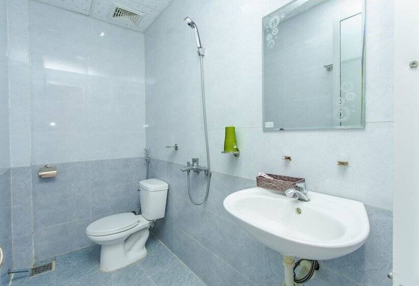 اتاق سوپریور سه تخته, Oyo 962 Tulip Motel