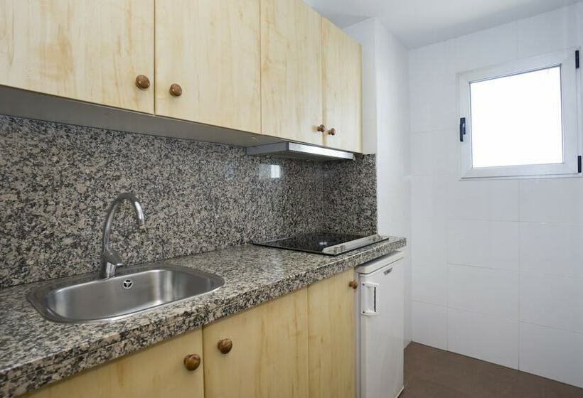 Апартаменты 1 Спальня Боковой Вид на Море, Apartamentos Bajondillo