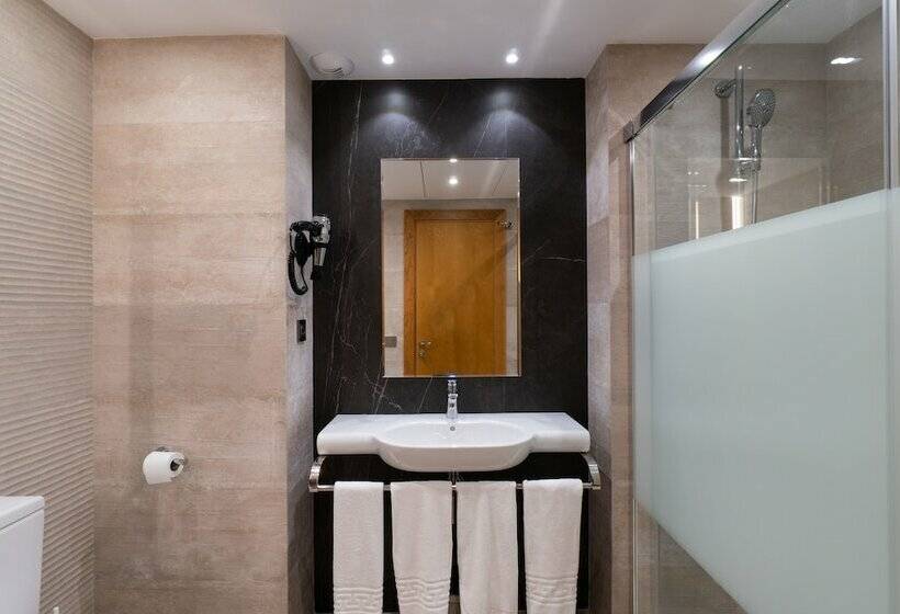 Апартаменты 1 Спальня Боковой Вид на Море, Apartamentos Bajondillo