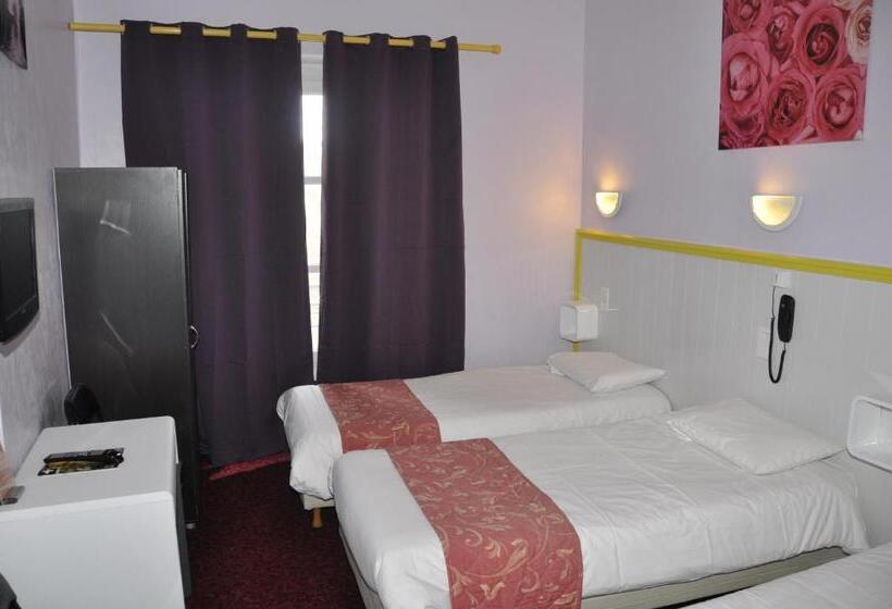 اتاق استاندارد سه نفره, Citotel Hôtel Cesar