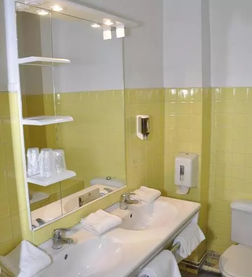 スーペリアファミリールーム, Citotel Hôtel Cesar