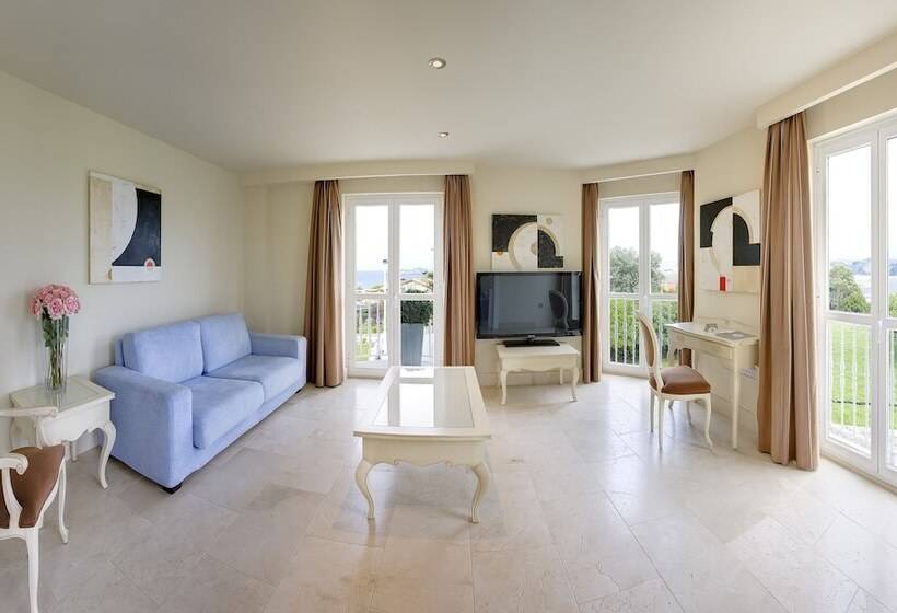 غرفة قياسية, Gran Hotel Suances