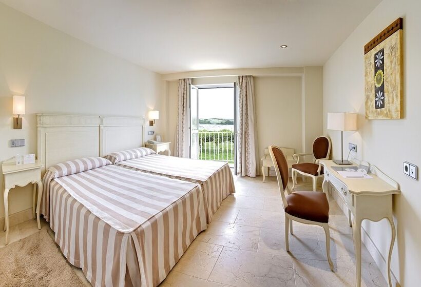 غرفة قياسية, Gran Hotel Suances