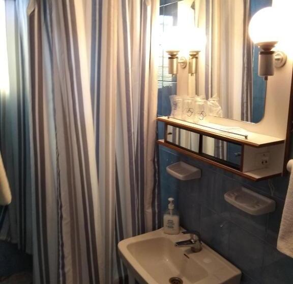 חדר סטנדרט לשלושה, Hostal San Francisco