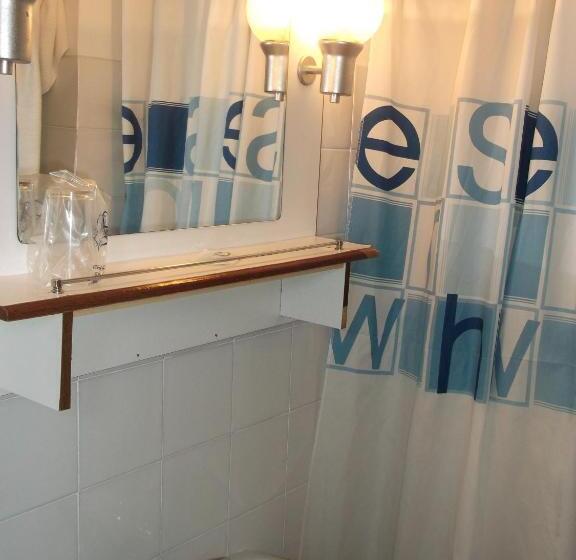 חדר סטנדרט לשלושה, Hostal San Francisco