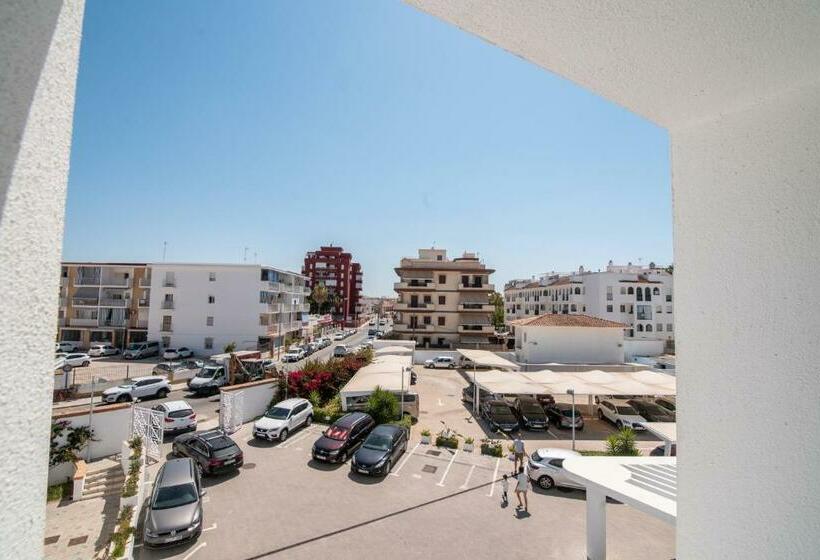 스탠다드 룸, Agaro