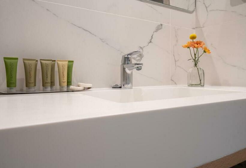 스탠다드 룸, Agaro