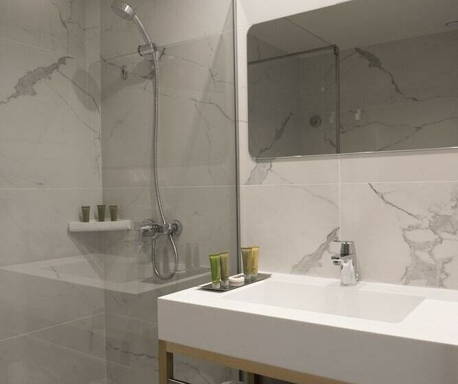 스탠다드 룸, Agaro