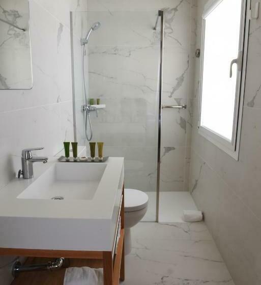 스탠다드 싱글 룸, Agaro