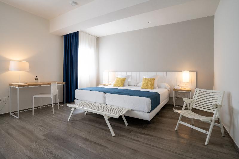 스탠다드 룸, Agaro