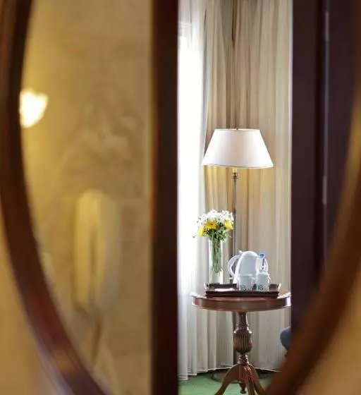 Junior Suite, Anemon Koleksiyon Galata Otel