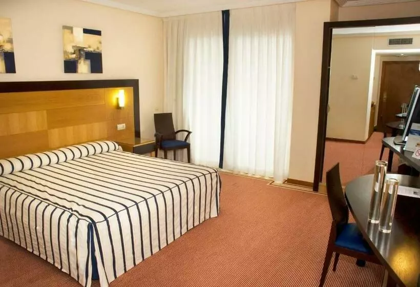 Standard Kolmen Hengen Huone, Bonalba Alicante 4* Sup