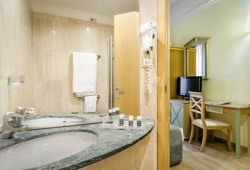 חדר סטנדרט, Exe Domus Aurea