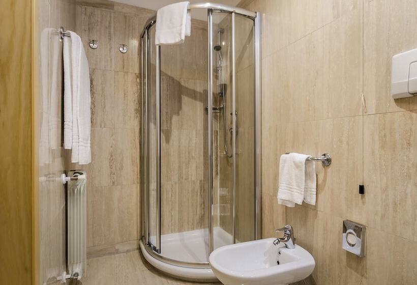 חדר סטנדרט יחיד, Exe Domus Aurea