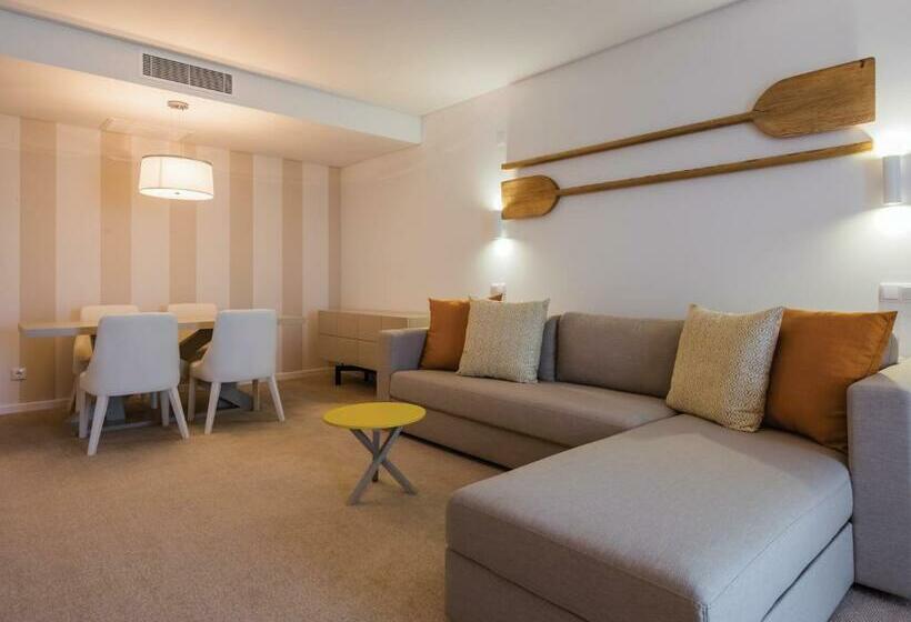 スイート, Mh Peniche