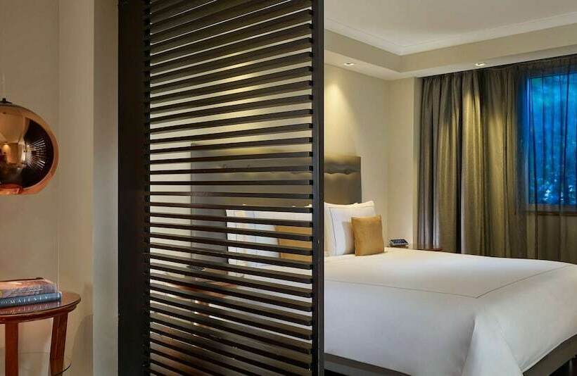 Номер Executive, Park Plaza Victoria London