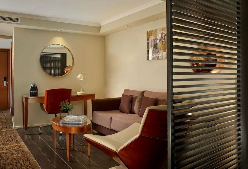Номер Executive, Park Plaza Victoria London