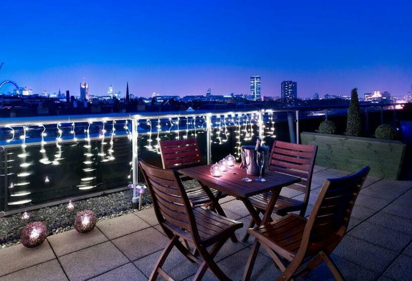 Апартаменты 1 Спальня, Park Plaza Victoria London