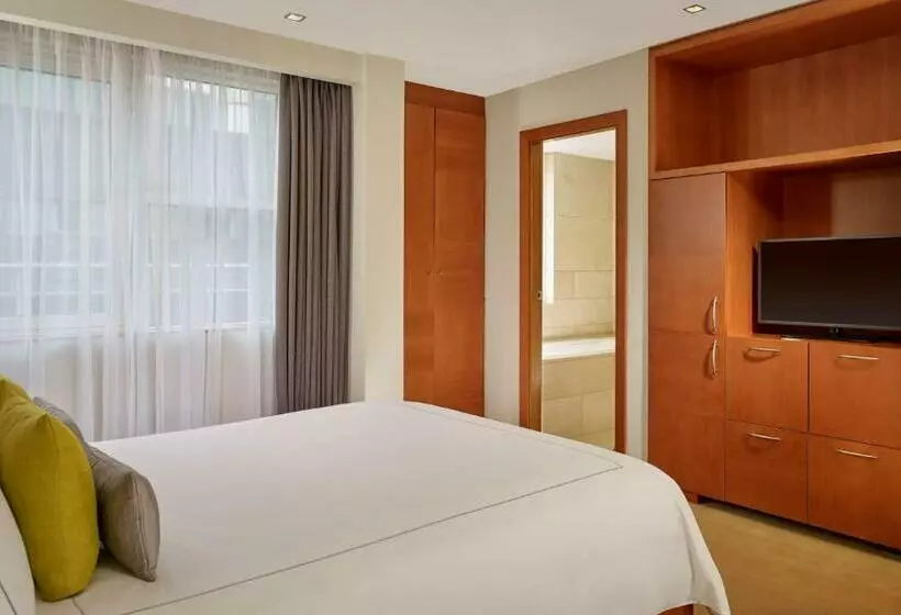 آپارتمان 1 خوابه, Park Plaza Victoria London
