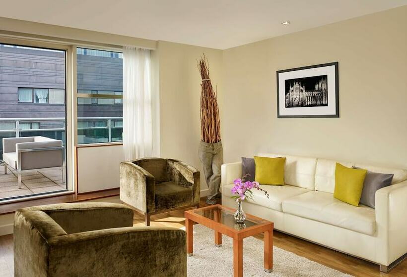 Апартаменты 1 Спальня, Park Plaza Victoria London