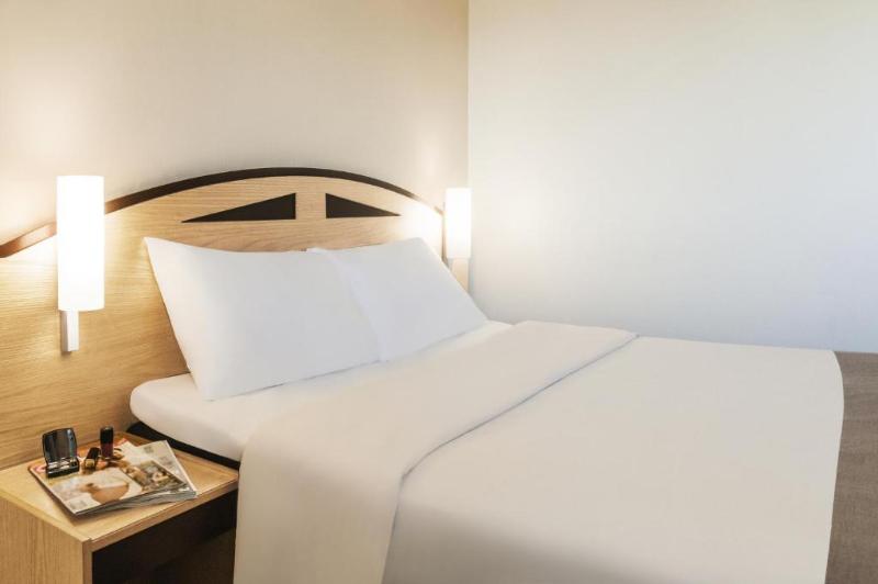 غرفة تنفيذية, Park Plaza Victoria London