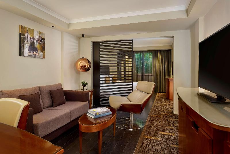 غرفة تنفيذية, Park Plaza Victoria London