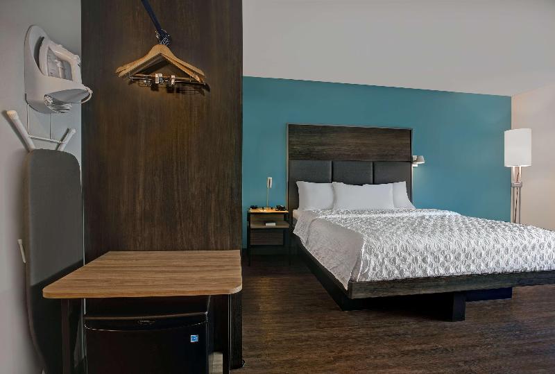 Студио Executive, Park Plaza Victoria London