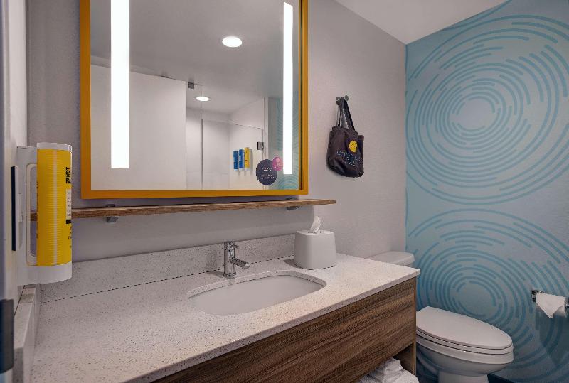 Студио Executive, Park Plaza Victoria London