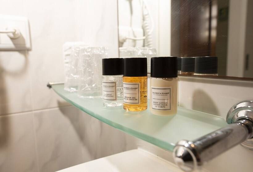 اتاق استاندارد, Rosalía