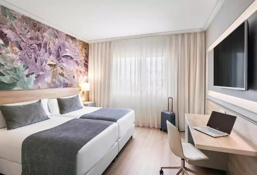 اتاق استاندارد, Salles Ciutat Del Prat Barcelona Airport