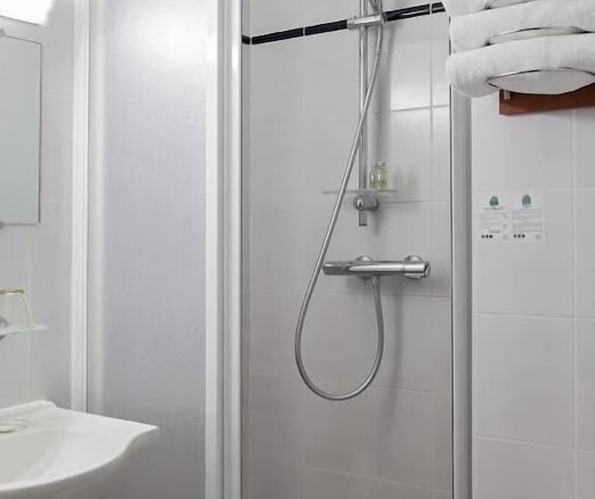 スタンダードルーム, Sky Hotel Goussainville Charles De Gaulle