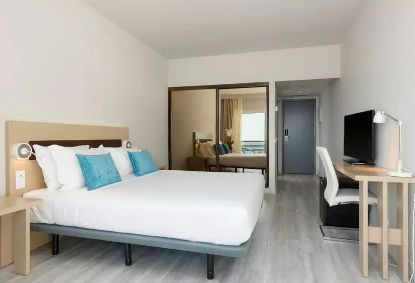 سوئیت پریمیوم با چشم‌انداز دریا, Tryp by Wyndham Lisboa Caparica Mar
