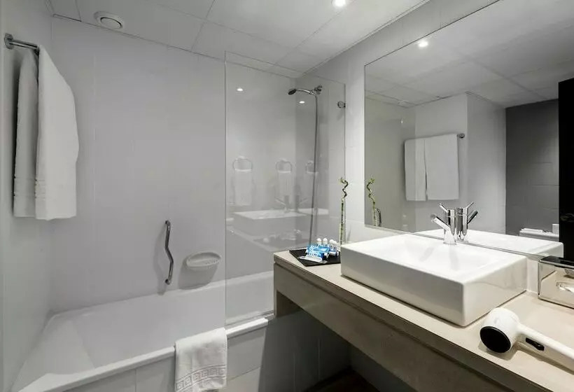 سوئیت پریمیوم با چشم‌انداز دریا, Tryp by Wyndham Lisboa Caparica Mar