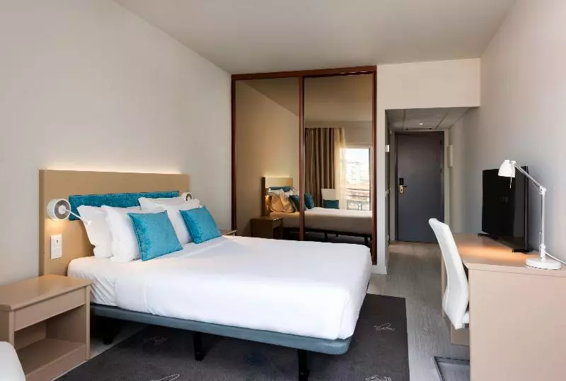 سوئیت پریمیوم با چشم‌انداز دریا, Tryp by Wyndham Lisboa Caparica Mar