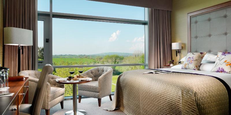 اتاق اساندارد با چشم‌انداز جانبی به دریا, Tryp by Wyndham Lisboa Caparica Mar