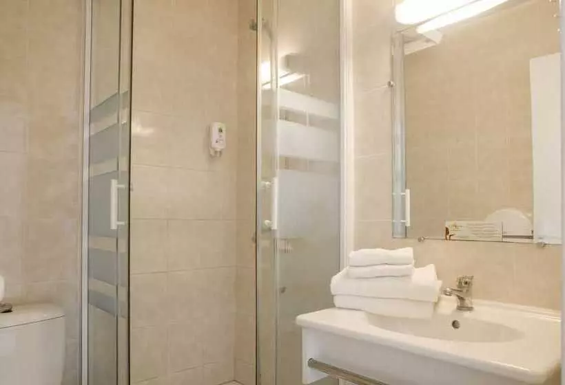 スタンダードトリプルルーム, Citotel Hôtel Cesar