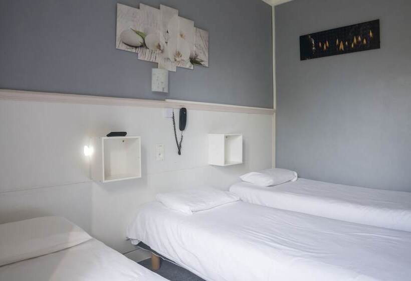 اتاق استاندارد سه نفره, Citotel Hôtel Cesar