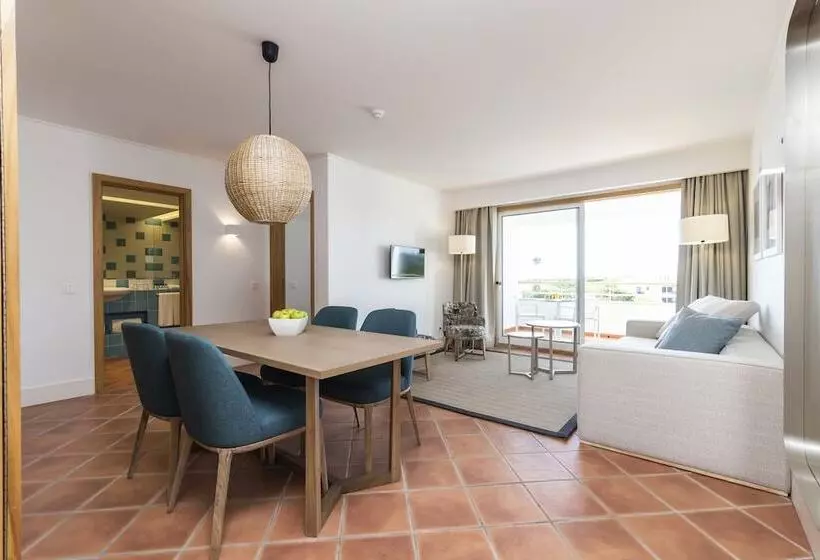 2 Bedroom Apartment Pool View, The Patio Suite