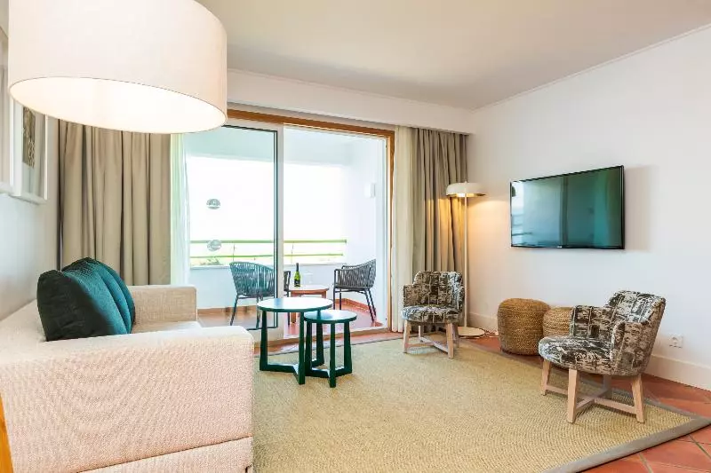 آپارتمان لوکس 2 خوابه, The Patio Suite
