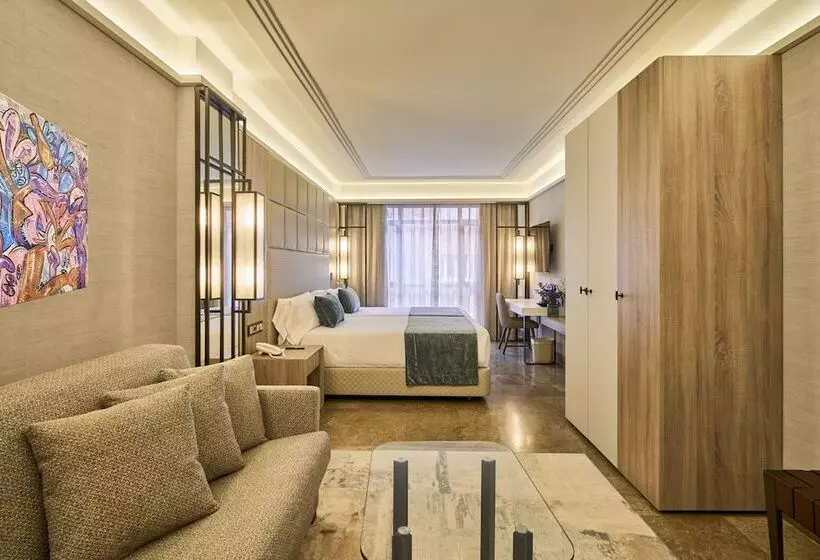Premium Room