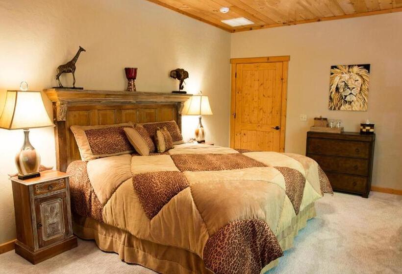 غرفة قياسية سرير كينج, Lazy Bear Lodge