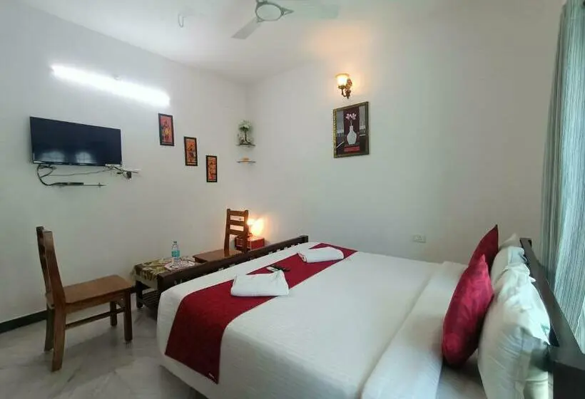 اتاق لوکس, Sunflower Villa