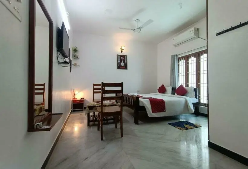 اتاق لوکس, Sunflower Villa