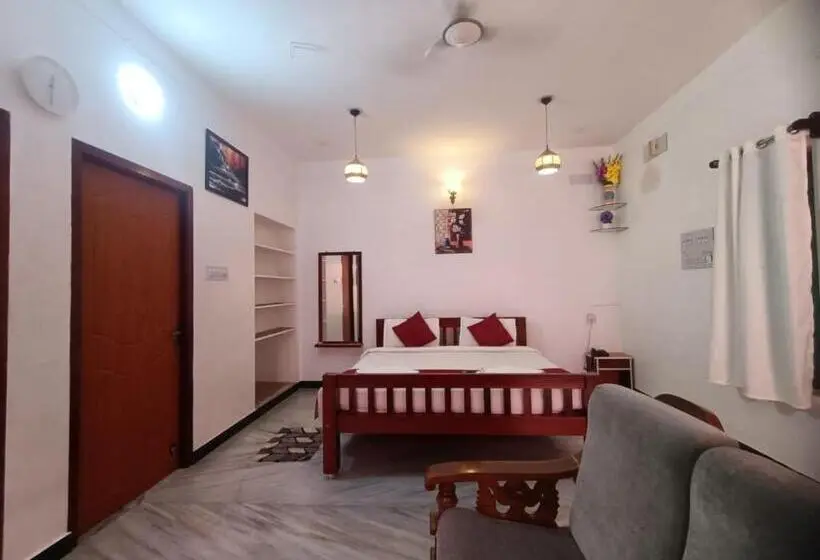 سوئیت 2 خوابه, Sunflower Villa