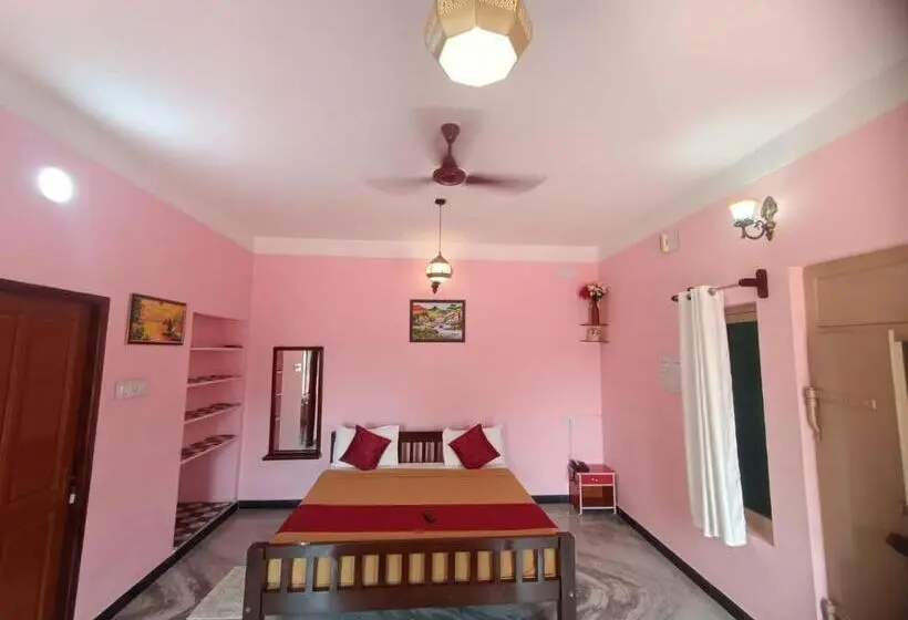 سوییت خانوادگی, Sunflower Villa