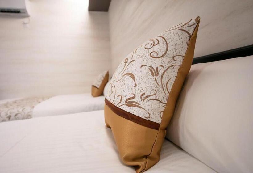 اتاق لوکس سه تخته, Grand Base Takamatsu