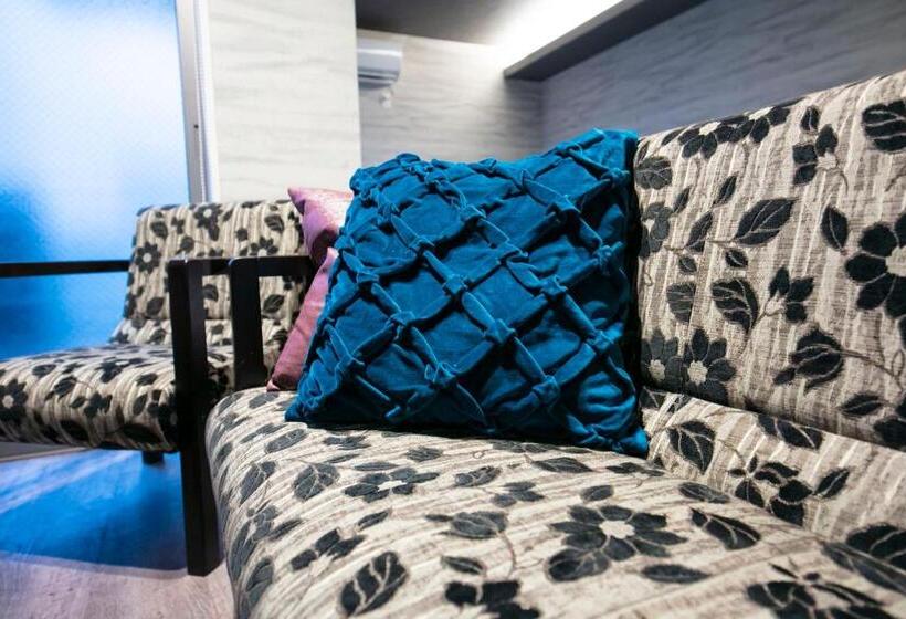 اتاق لوکس سه تخته, Grand Base Takamatsu