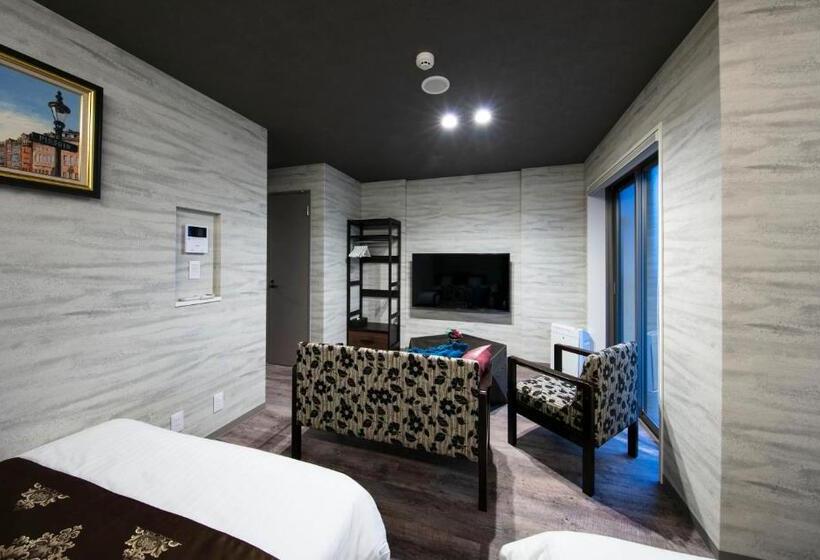 اتاق لوکس سه تخته, Grand Base Takamatsu